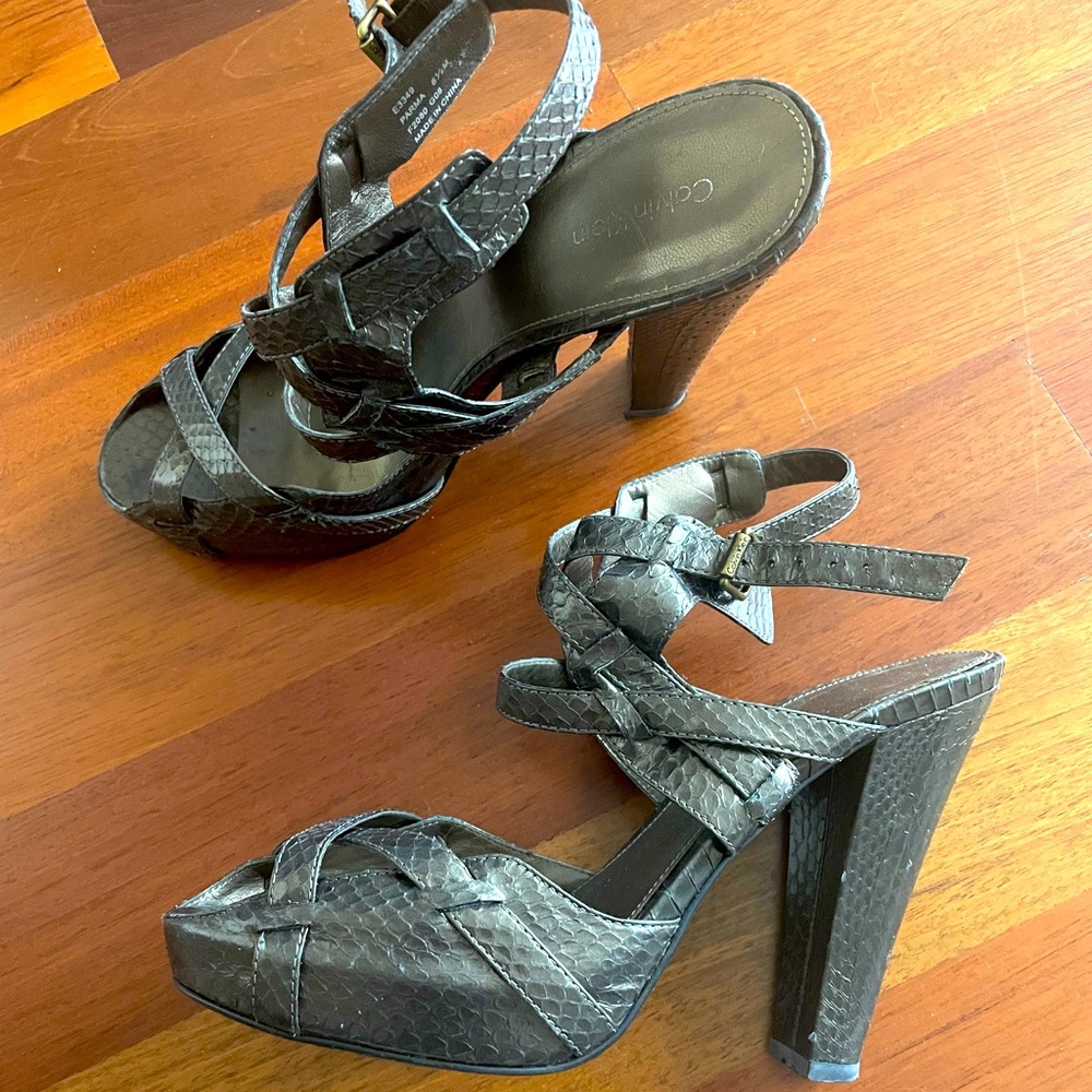 Calvin Klein snake skin olive green platform sandals, size 8